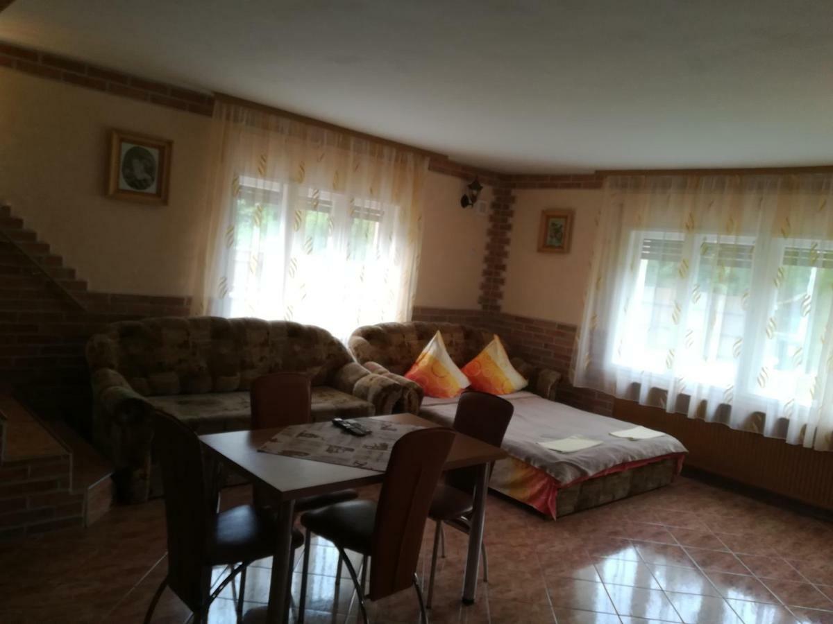 Pensiunea Colt Alb Baile Homorod Luaran gambar