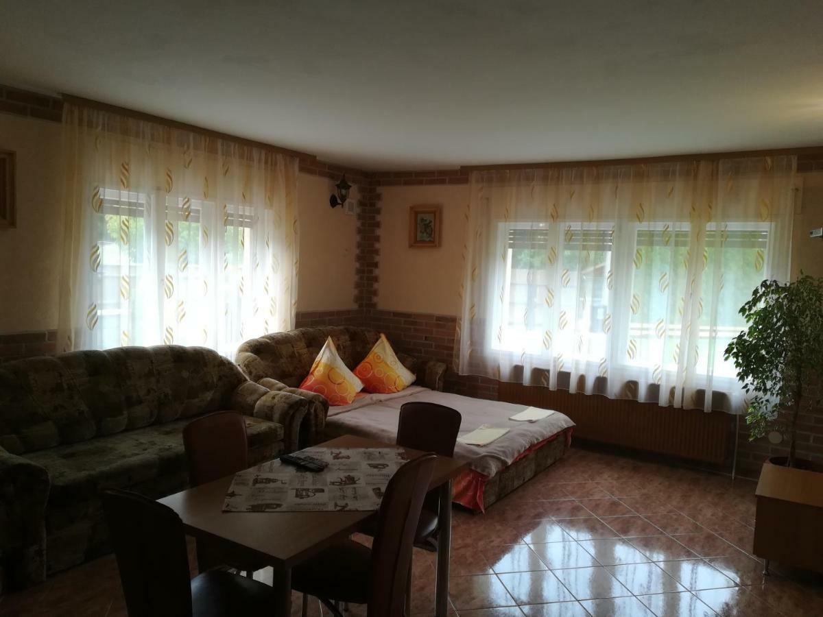 Pensiunea Colt Alb Baile Homorod Luaran gambar